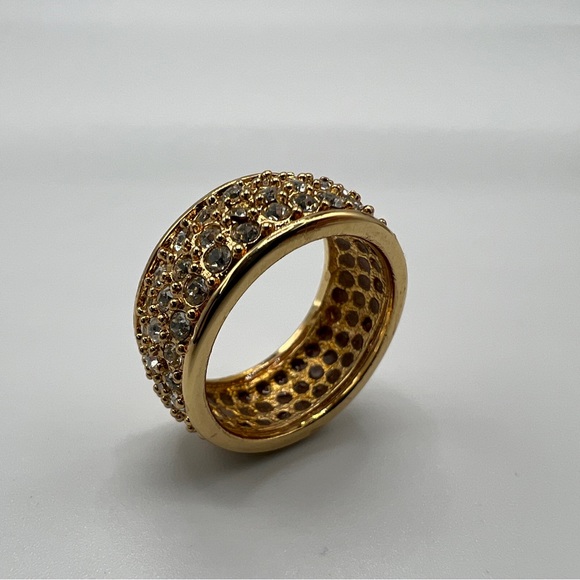 Gold & Rhinestone Ring - Picture 12 of 12